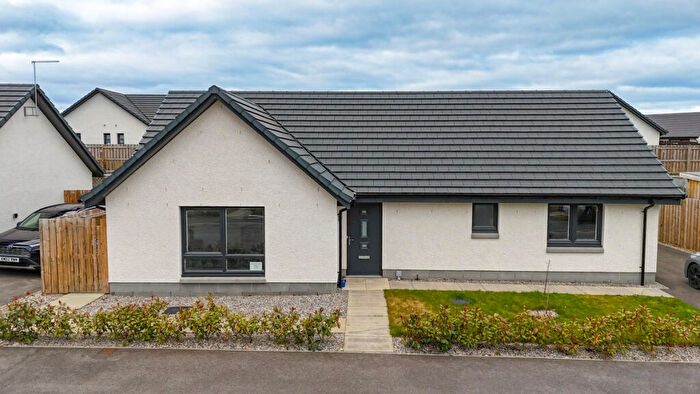 3 Bedroom Detached Bungalow For Sale In Newton Park, Inverness, IV5