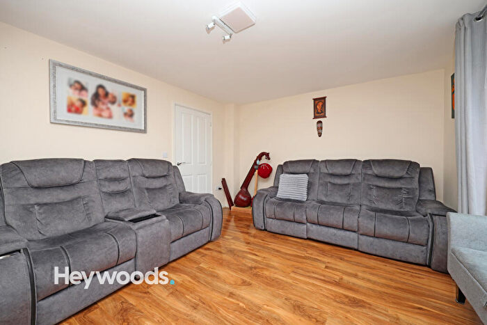 3 Bedroom Semi-Detached House For Sale In Waterloo Street, Stoke-on-Trent, Staffordshire, ST1
