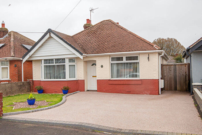 2 Bedroom Detached Bungalow For Sale In Westover Road, Redbridge, SO16