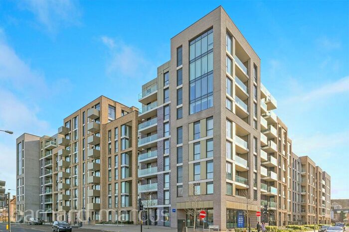 1 Bedroom Flat To Rent In Queenshurst Square, Kingston Upon Thames, KT2