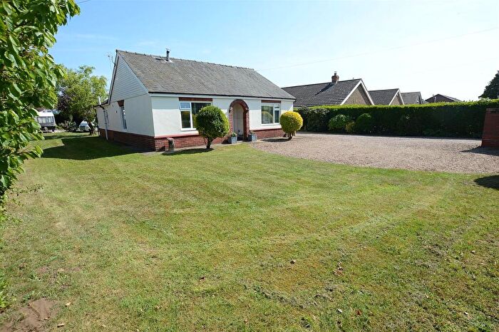 2 Bedroom Detached Bungalow For Sale In Woodburn, Tumby Road, Coningsby, LN4