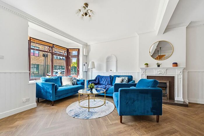 3 Bedroom Property For Sale In Shipman Road, London, E16