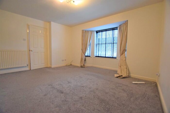 4 Bedroom Detached House To Rent In Fearndown Way, Macclesfield, SK10