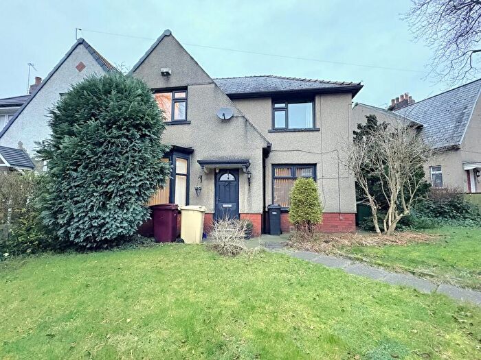 3 Bedroom Semi-Detached House For Sale In Hamilton Street, Bolton, BL1