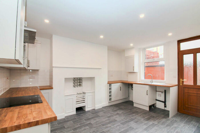 2 Bedroom Terraced House To Rent In Fairford Terrace, Leeds, LS11