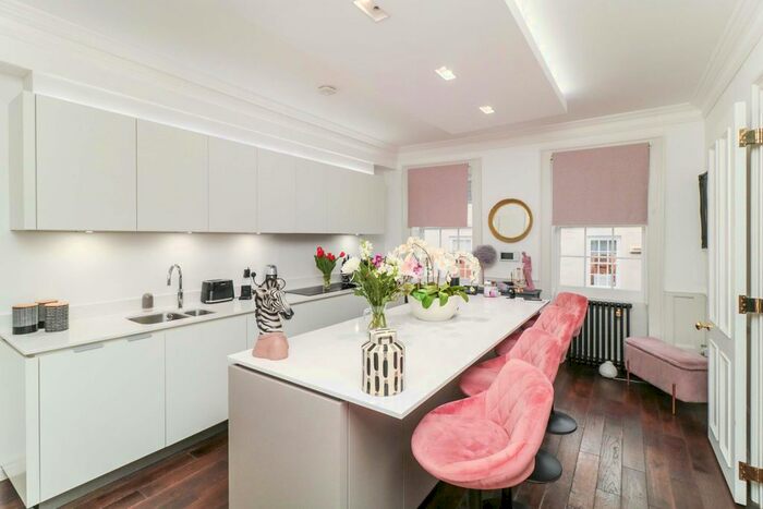 2 Bedroom Flat To Rent In Basbow Lane, Bishop's Stortford, CM23