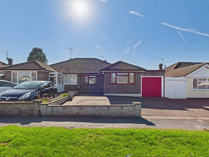 3 Bedroom Bungalow For Sale In Ashfield Road, Chesham, Buckinghamshire, HP5