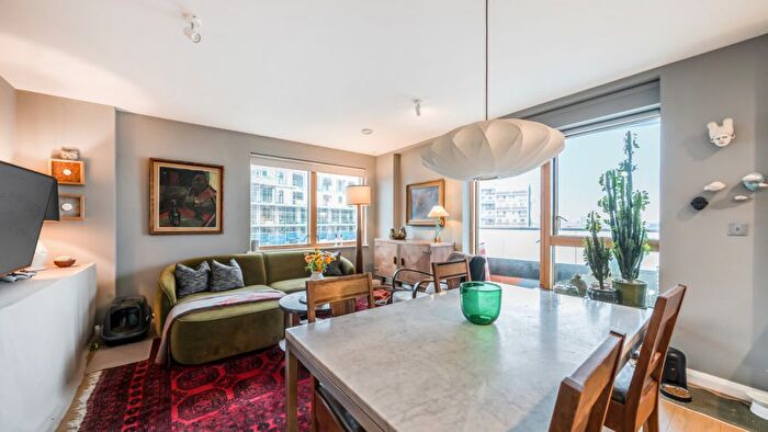 2 Bedroom Flat For Sale In Albert Road, London, NW6