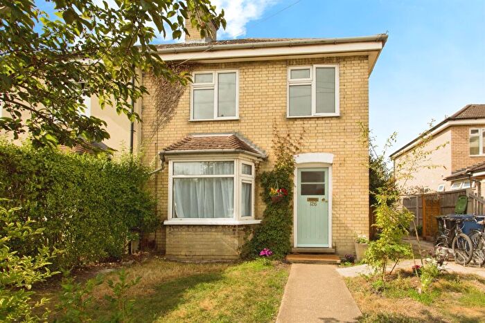 3 Bedroom Semi-Detached House For Sale In Kendal Way, Cambridge, CB4