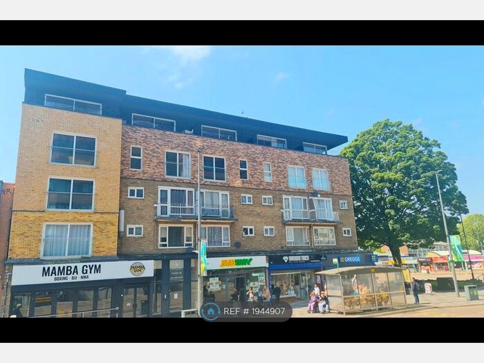 1 Bedroom Flat To Rent In Vivian Court, Hemel Hempstead, HP1