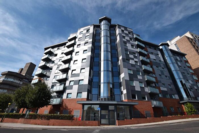 2 Bedroom Apartment To Rent In Flat, Empire View West Park Road, Southampton, SO15