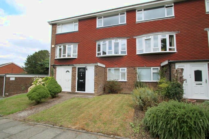 2 Bedroom Maisonette To Rent In Clareville Road, Orpington BR5