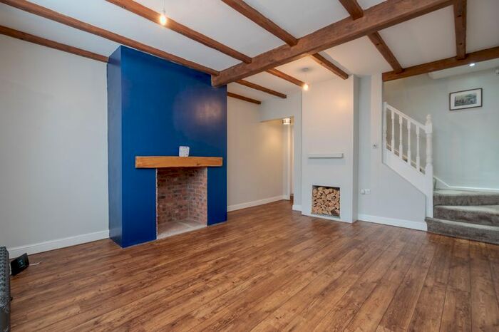 2 Bedroom Cottage To Rent In Grove Cottages, Westoughton, Bolton, BL5