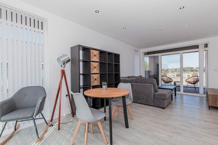 2 Bedroom Flat To Rent In Oakdale Walk, Headington, OX3