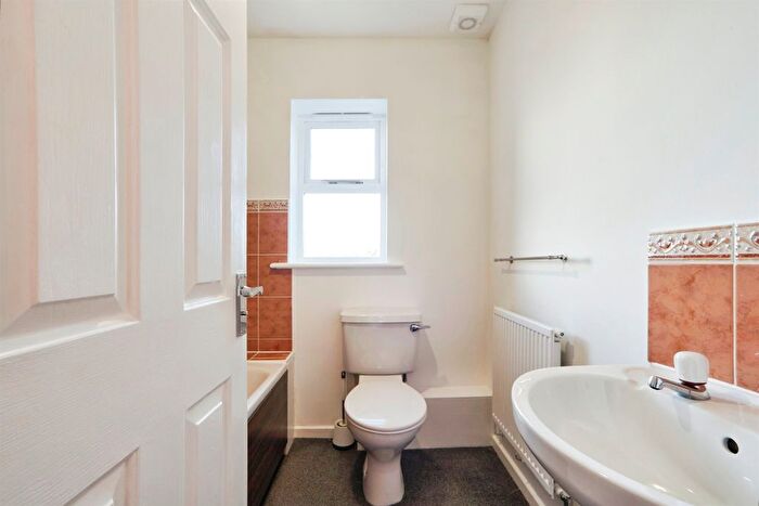 3 Bedroom Terraced House For Sale In Bramble Close, Haworth, Keighley, BD22