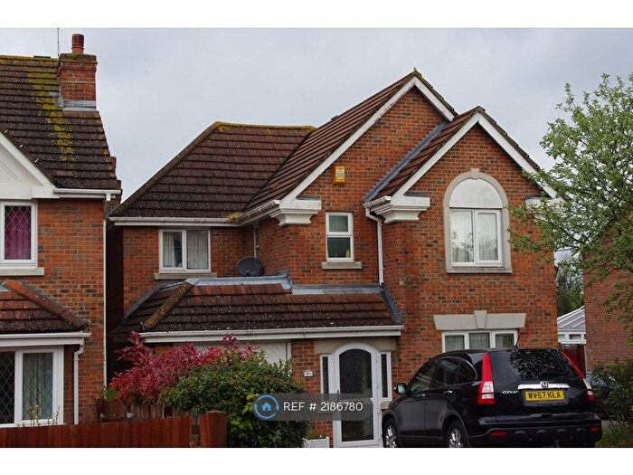4 Bedroom Detached House To Rent In West View Road, Swanley, BR8
