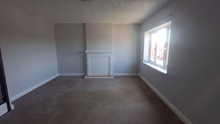 2 Bedroom Flat For Sale In Church View, Ollerton, NG22