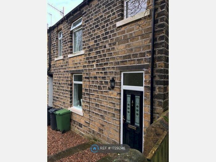 2 Bedroom End Of Terrace House To Rent In Wood Close Bottom, Hudderfiel, HD7
