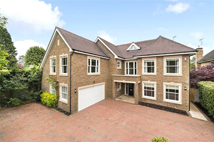 6 Bedroom Detached House To Rent In Gainsborough Place, Cobham, KT11