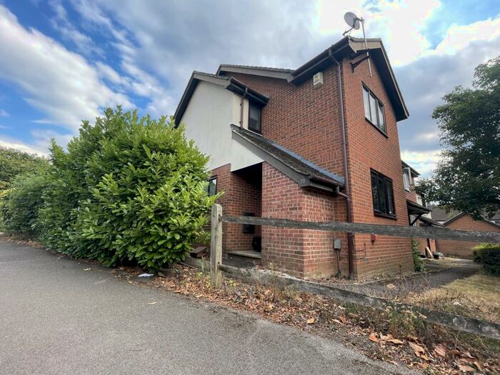 1 Bedroom Terraced House To Rent In County Lane, Warfield, Bracknell, Berkshire, RG42