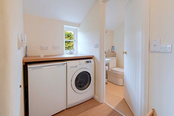 2 Bedroom Cottage For Sale In Toll Bar Cottage, Chestnut Hill, CA12