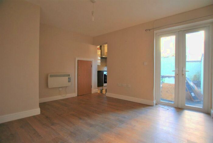 1 Bedroom Flat To Rent In Cambridge Street, Totterdown, Bristol, BS3
