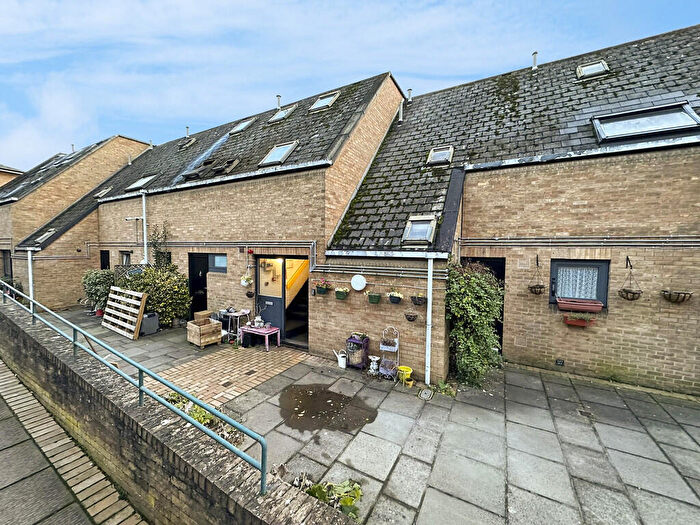 2 Bedroom Apartment To Rent In Manor Place, Cambridge, CB1