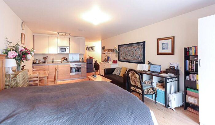 Studio For Sale In Boulevard Drive, Beaufort Park, Colindale, NW9