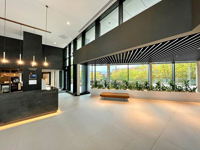 1 Bedroom Apartment To Rent In A Chester Road, Manchester, M15