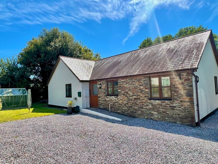 3 Bedroom Detached Bungalow To Rent In Chillington, Devon, TQ7