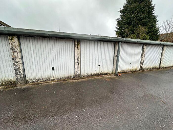 Detached House To Rent In Brownhill Road, Southampton, SO52