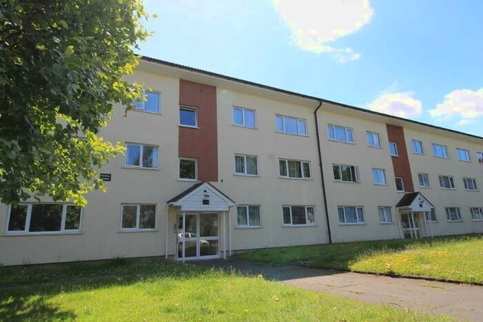 2 Bedroom Flat To Rent In Byron Way, Northolt, UB5