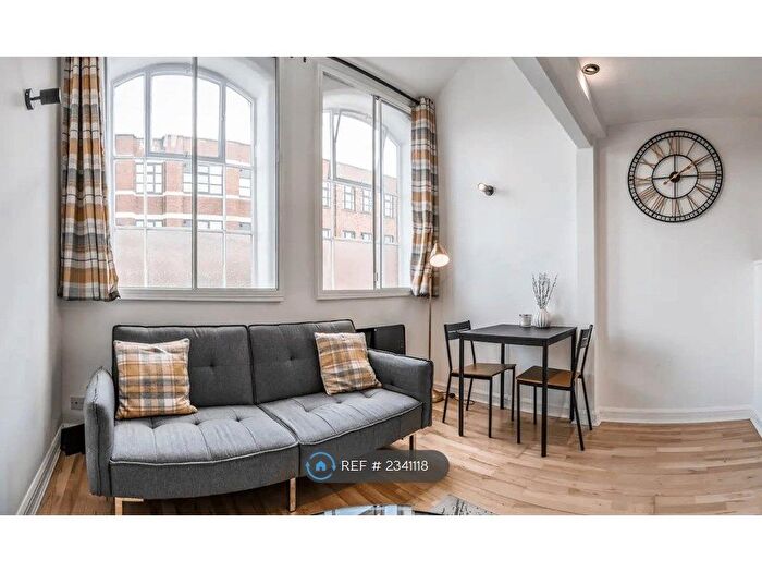 Studio To Rent In Bradford Street, Birmingham, B5