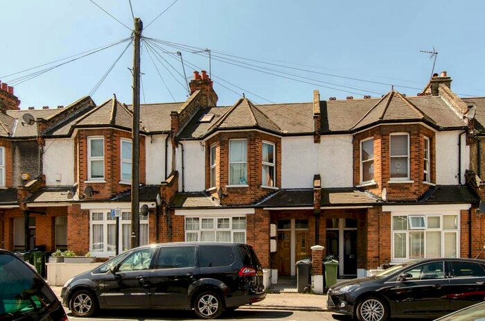 2 Bedroom Flat To Rent In Caldecot Road, Camberwell, London, SE5