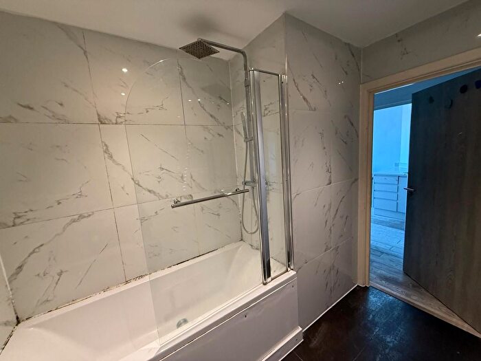 1 Bedroom Flat To Rent In Flat, - Northolt Road, Harrow, HA2