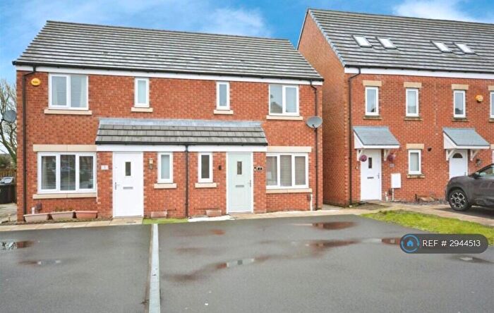 3 Bedroom Semi-Detached House To Rent In Swallow Crescent, Maghull, L31