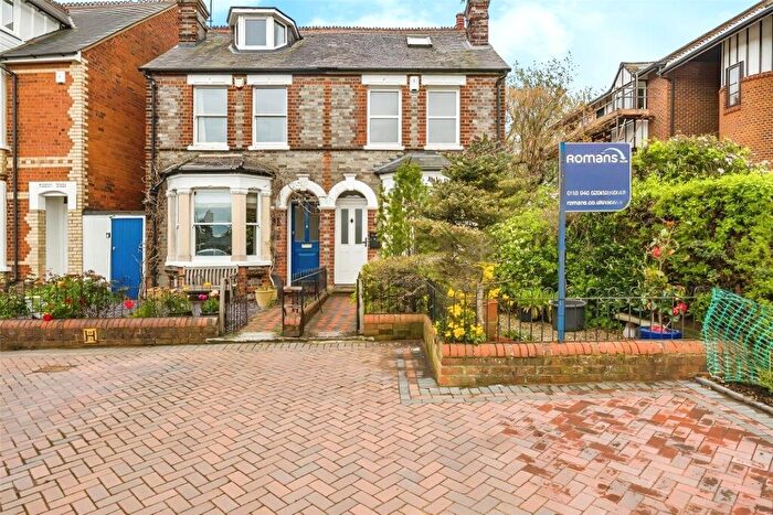 2 Bedroom Terraced House To Rent In Thames Side, Reading, RG1