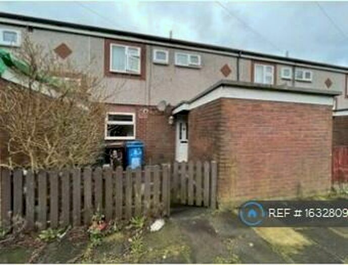 3 Bedroom Terraced House To Rent In Poynter Walk, Oldham, OL1