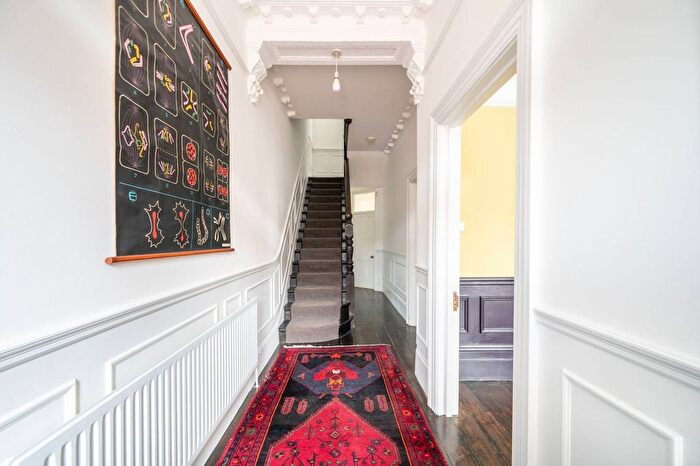 5 Bedroom Semi-Detached House For Sale In Connaught Road, Harlesden, London, NW10