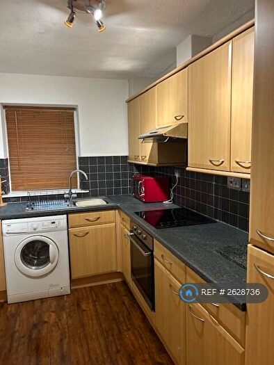 1 Bedroom Flat To Rent In Robinson Row, Hull, HU1