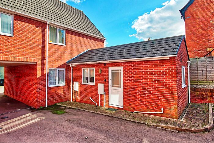 1 Bedroom Flat For Sale In Head Street, Pershore, WR10