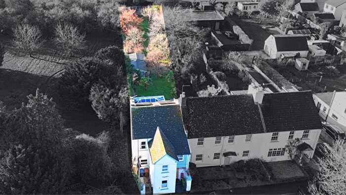 3 Bedroom Property For Sale In Farm Lane, Shurdington, Cheltenham, GL51