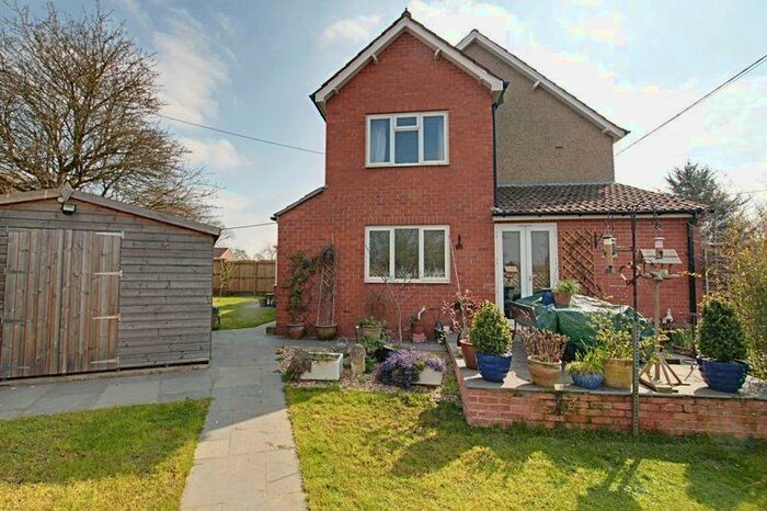 4 Bedroom Detached House To Rent In Wynsome Street, Trowbridge, BA14