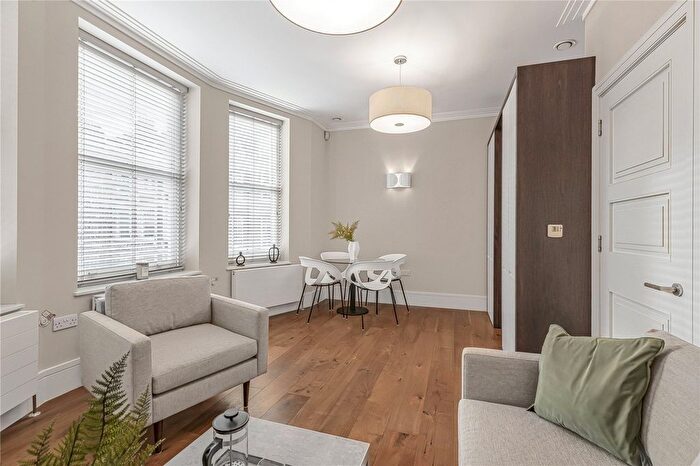 1 Bedroom Flat To Rent In Queen Anne Street, London, W1G