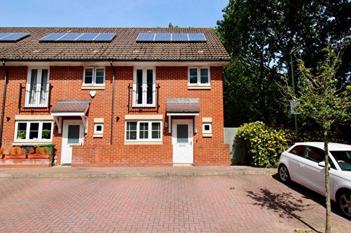 3 Bedroom End Of Terrace House For Sale In Shafford Meadows, Hedge End, SO30