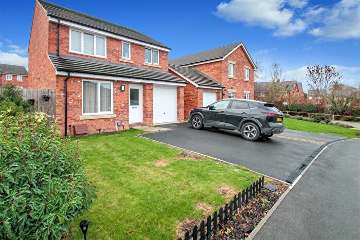 3 Bedroom Detached House For Sale In Swallow Drive, Raunds, Wellingborough, NN9