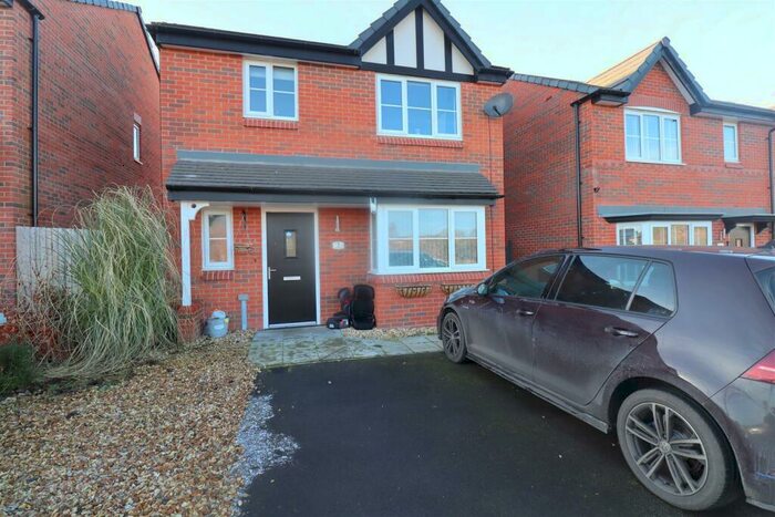 3 Bedroom House To Rent In Taylor Road, Wistaston, Crewe, CW2