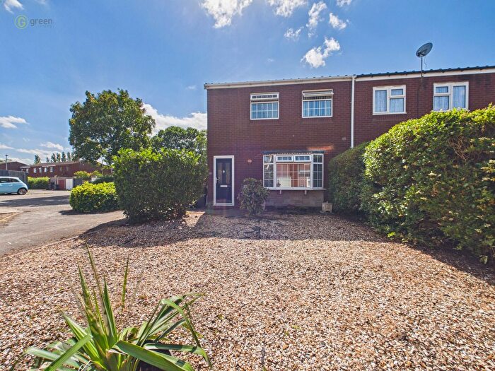 3 Bedroom End Of Terrace House For Sale In Kimberley Walk, Minworth, Sutton Coldfield, B76