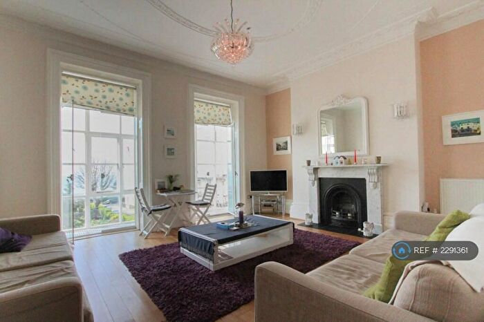 1 Bedroom Flat To Rent In Marine Square, Brighton, BN2