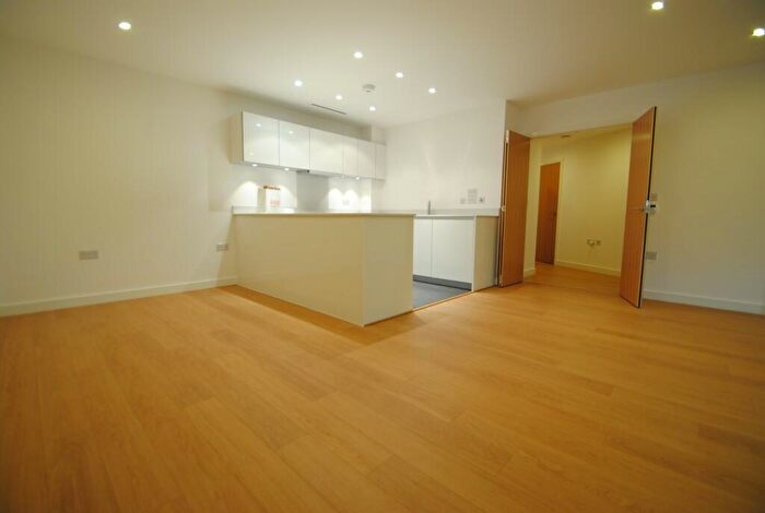 2 Bedroom Apartment For Sale In Saffron Central Square, Croydon, CR0